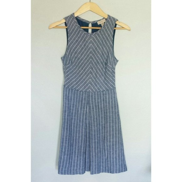 Ann Taylor LOFT Blue Chambray Linen Chevron Stripe Sleeveless Open Back Dress - Picture 10 of 12
